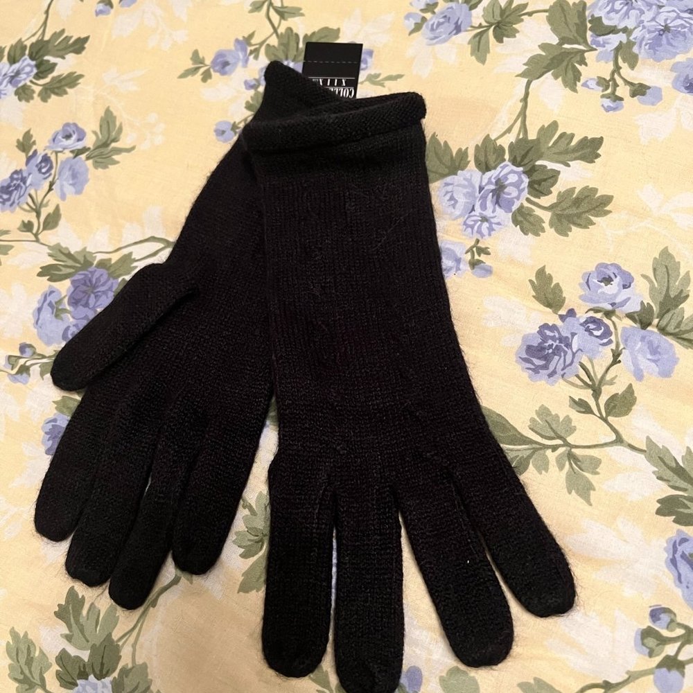 NWT! Women's Collections Black Gloves